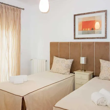 Villa Casais De Mestre Mendo Sleeps 8 Wifi Praia del Rei
