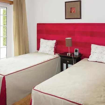 Casais De Mestre Mendo Sleeps 8 Wifi